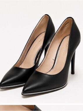 BCBGeneration Black Pointed Toe Stiletto Pumps Silver Trim Heels Size 7.5/38